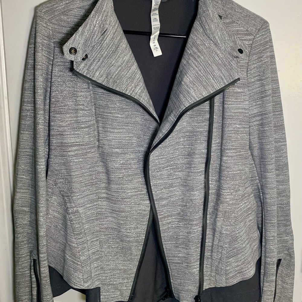 Lululemon Athletica Grey Space Dye Moto Jacket Pleated Peplum Back Size 6